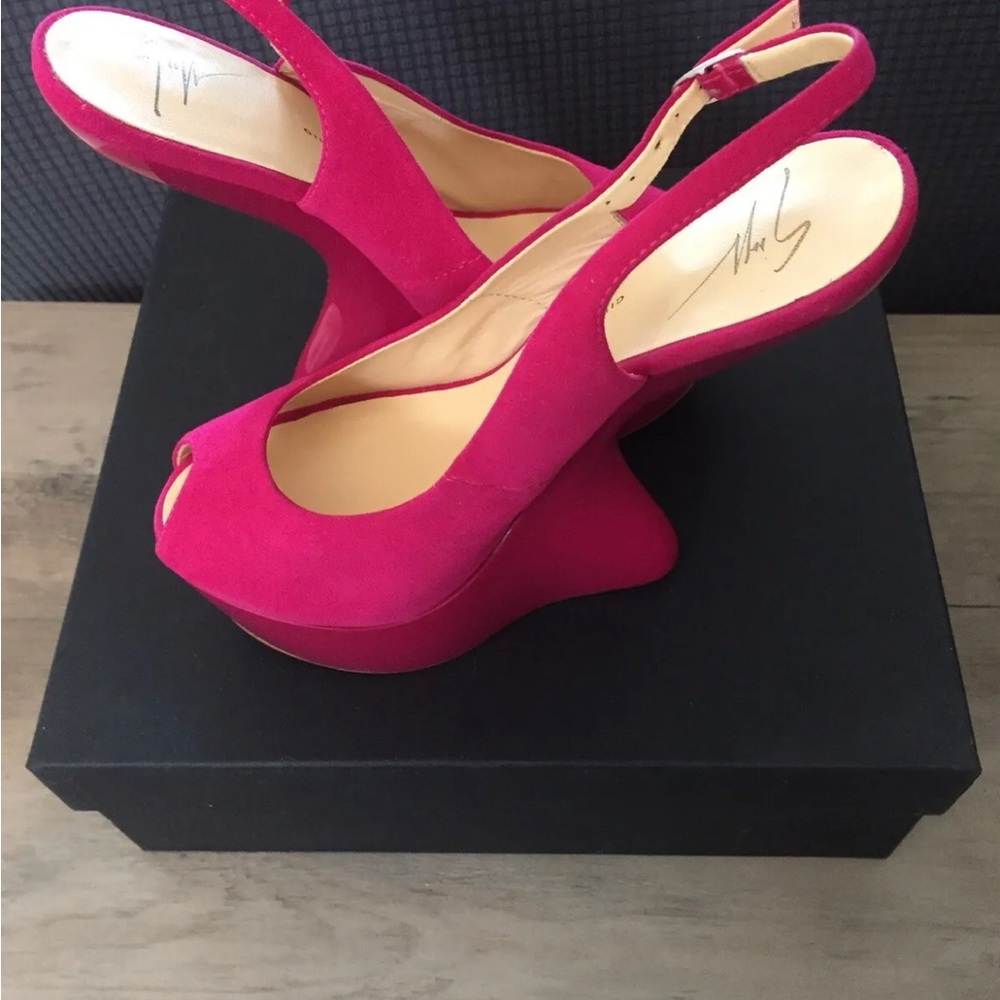 Giuseppe Zanotti suede wedges